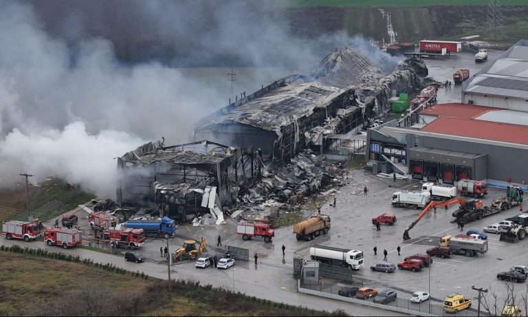Εμπιστοσύνη ή σταθερότητα το διακύβευμα - Επισκόπηση Τύπου 27/01