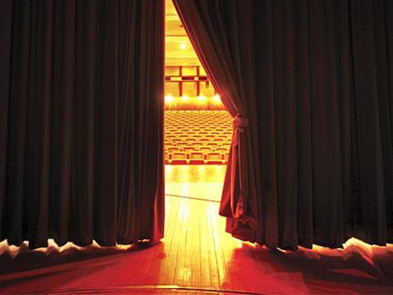 Όταν το παρασκήνιο καταπίνει την πολιτική - Online Παραπολιτικές στήλες 02/02 Όταν το παρασκήνιο καταπίνει την πολιτική – Online Παραπολιτικές στήλες 02/02