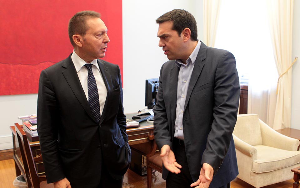 Ο Τσίπρας δεν διέψευσε τον Στουρνάρα για το ΣΔΟΕ - 14/02 Ο Τσίπρας δεν διέψευσε τον Στουρνάρα για το ΣΔΟΕ – 14/02