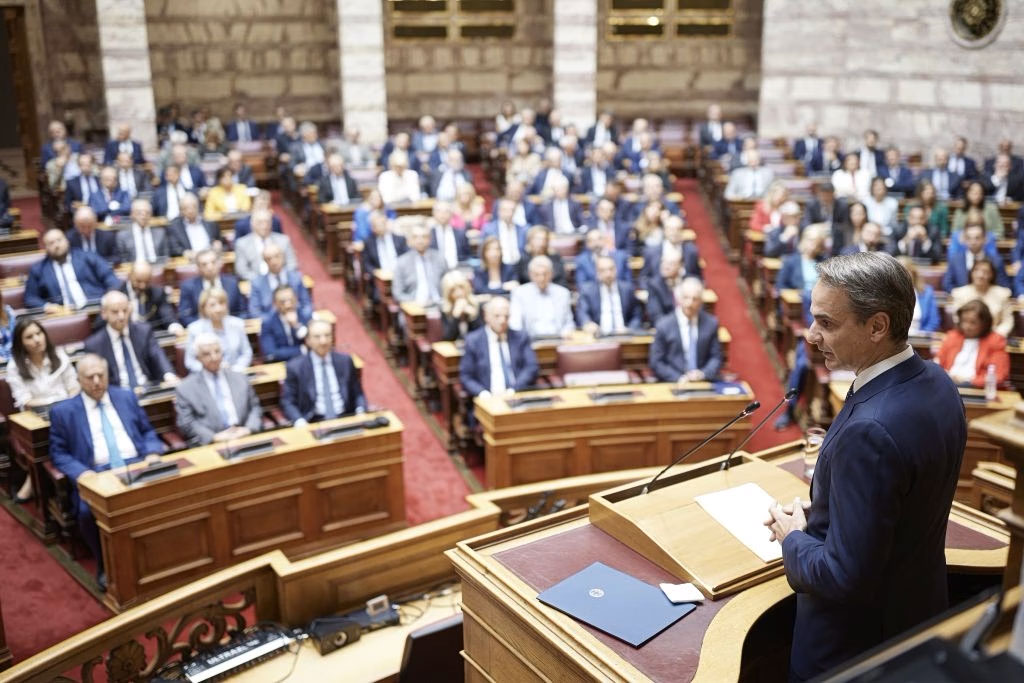 Τρία λεπτά ομιλίας στην ΚΟ, τέσσερα χρόνια συσσωρευμένης πολιτικής δυσφορίας - Online Παραπολιτικές στήλες 06/05 Τρία λεπτά ομιλίας στην ΚΟ, τέσσερα χρόνια συσσωρευμένης πολιτικής δυσφορίας – Online Παραπολιτικές στήλες 06/05