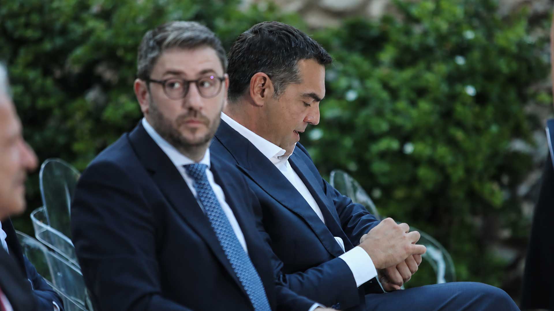 Ο Τσίπρας ψάχνει κόμμα και το ΠΑΣΟΚ αρχηγό - Επισκόπηση Τύπου 17/06 Ο Τσίπρας ψάχνει κόμμα και το ΠΑΣΟΚ αρχηγό – Επισκόπηση Τύπου 17/06